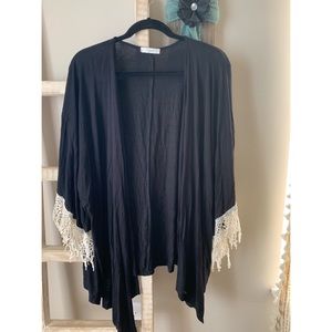 Style book black cardigan